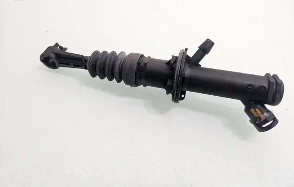 Clutch master cylinder