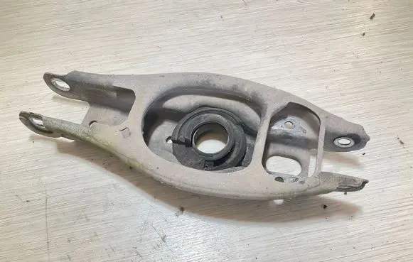 BMW 1 E81 E87 Rear upper control arm/wishbone