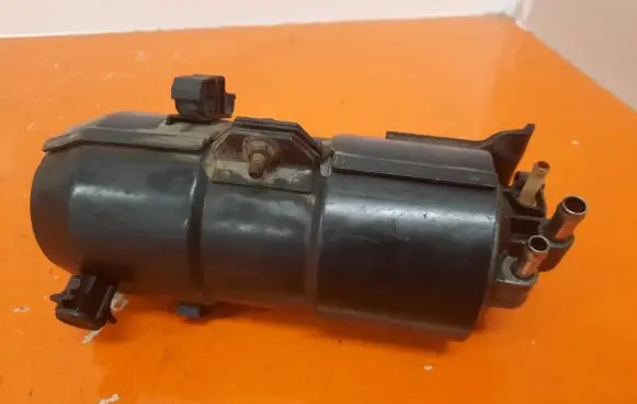 Volvo S80 Fuel filter housing 