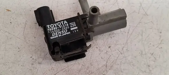 Toyota Corolla E120 E130 Turbo solenoid valve 9008091218 1362002580