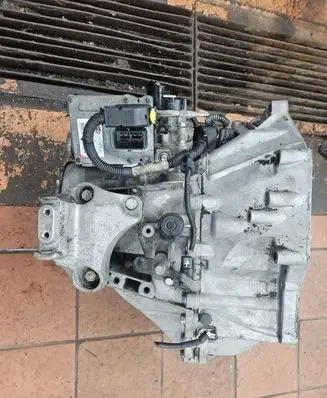 Citroen C4 II Picasso Automatic gearbox 1608509680