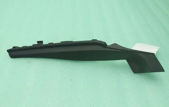 Nissan Pulsar Wiper trim 668953GF0A
