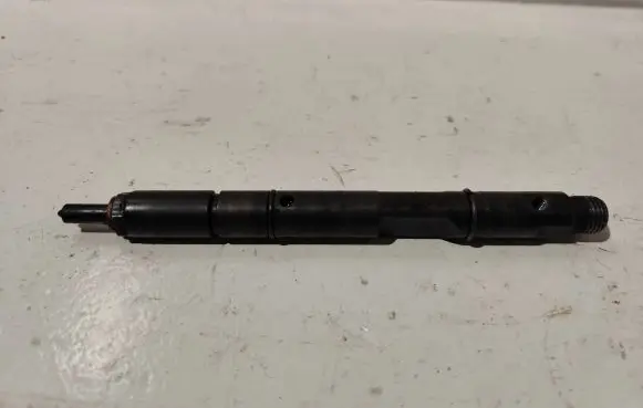 Audi A4 S4 B7 8E 8H Fuel injector 059130201G