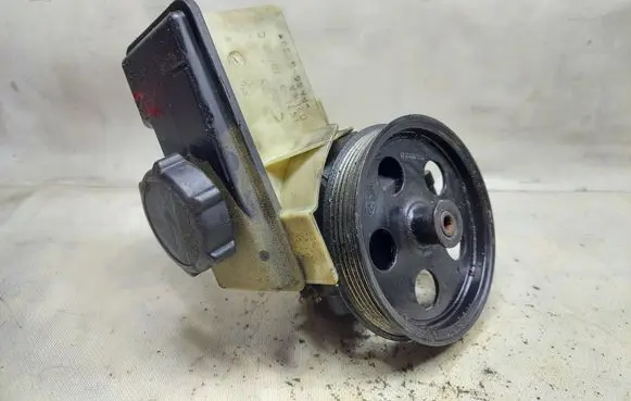 Ford Mondeo Mk III Power steering pump 1S7C-3R700-AC