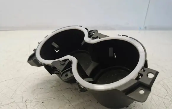 Cup holder front