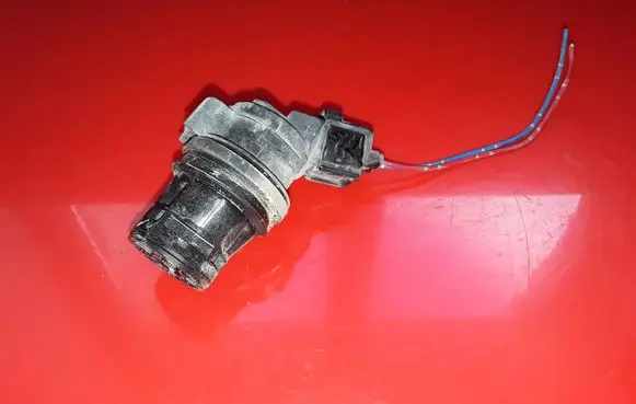 Toyota RAV 4 (XA30) Windscreen/windshield washer pump 8533060160 0602104501
