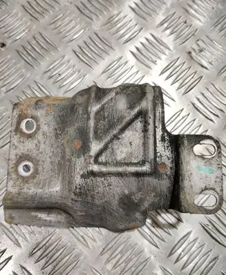 Nissan X-Trail T30 Heat shield in engine bay 