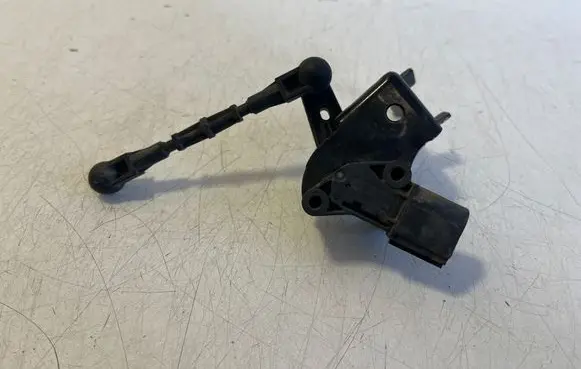 Audi A5 Headlight/headlamp level sensor 4M0907504A