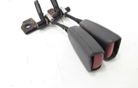 Volvo S40, V40 Rear seatbelt buckle