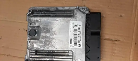 BMW 5 F10 F11 Engine control unit/module 8518479 0281018611