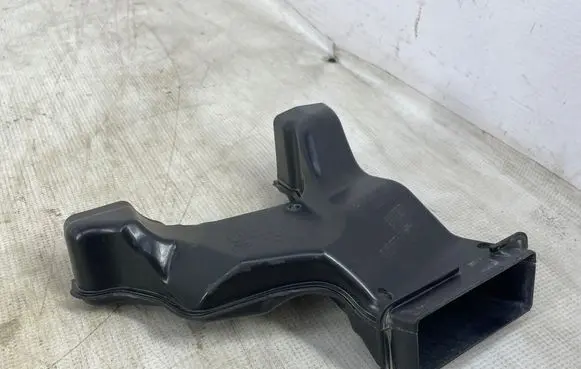 BMW 7 G11 G12 Other engine bay part 7357246 11252010
