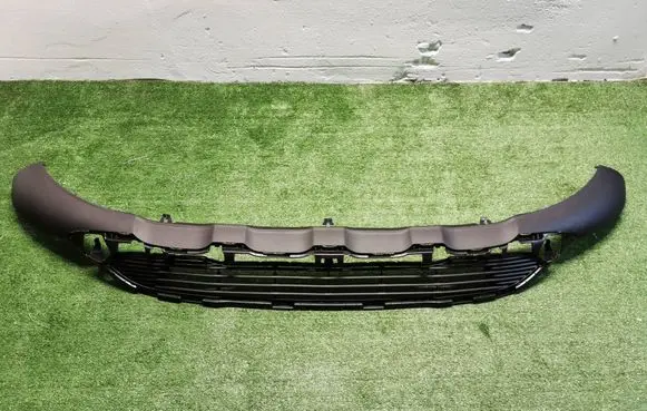 Mercedes-Benz GLC C254 Front bumper lip A2548855100