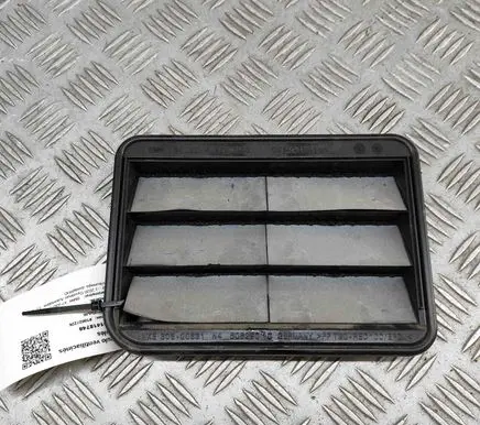 BMW X7 G07 Quarter panel pressure vent 9176945