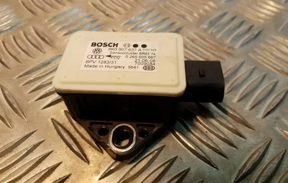 Audi A4 S4 B8 8K ESP acceleration yaw rate sensor 8K0907637A