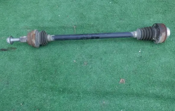 Skoda Superb B8 (3V) Rear driveshaft 3Q0501204B 0400309478
