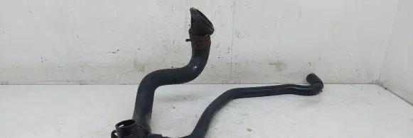 Audi A4 S4 B5 8D Engine coolant pipe/hose