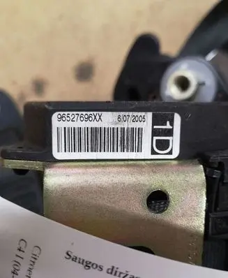 Citroen C4 I Front seatbelt 96527696XX 5270279