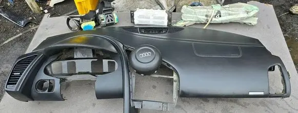 Audi R8 4S Dashboard brak