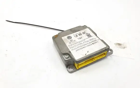 Volkswagen PASSAT B5 Airbag control unit/module 1J0909607