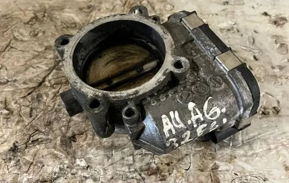Audi A4 S4 B7 8E 8H Throttle valve 078133062C 68629 0280750003