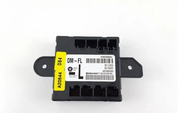 Jeep Cherokee Door control unit/module 68376083AC P68376083AC A2C7368550800
