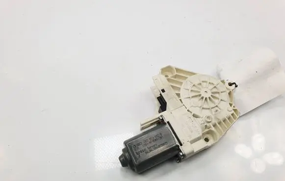 Audi A8 S8 D4 4H Front door window regulator motor 8K0959802B