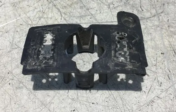 Peugeot Partner Front parking sensor holder (PDC) 9816755680 9816756777