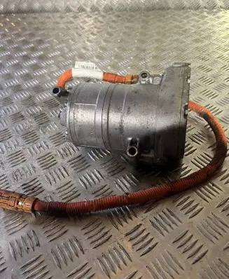 Volvo XC90 Air conditioning (A/C) compressor (pump) P31694653
