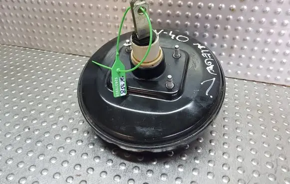Volvo S40, V40 Brake booster S26370958 30652090