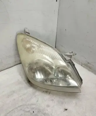 Toyota Corolla Verso E121 Headlight/headlamp
