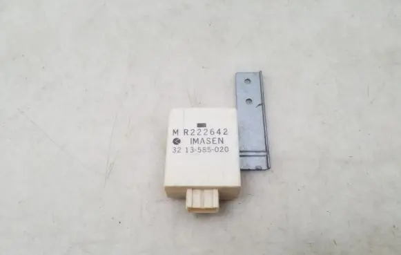 Mitsubishi Pajero Sport I Other control units/modules 3213585020