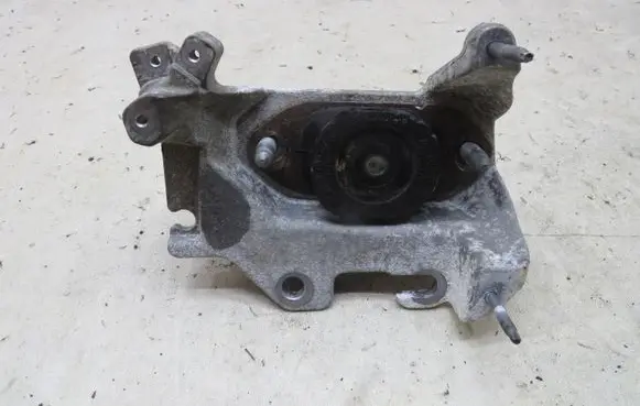 Renault Zoe Gearbox mounting bracket