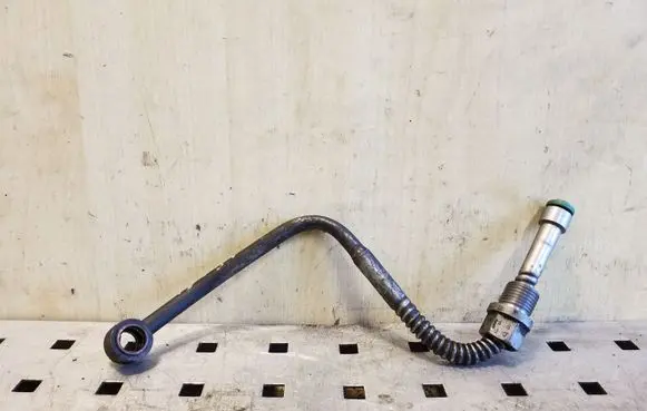 Nissan Qashqai Turbo turbocharger oiling pipe/hose