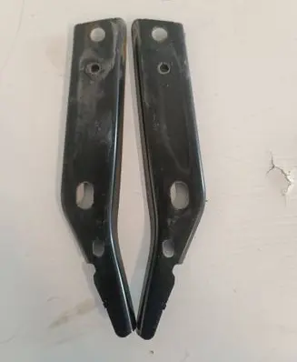Mercedes-Benz C W204 Front bumper mounting bracket A2048810206