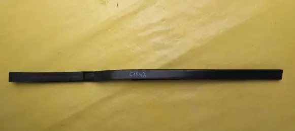 Mercedes-Benz C W204 Engine compartment rubber A2046262052