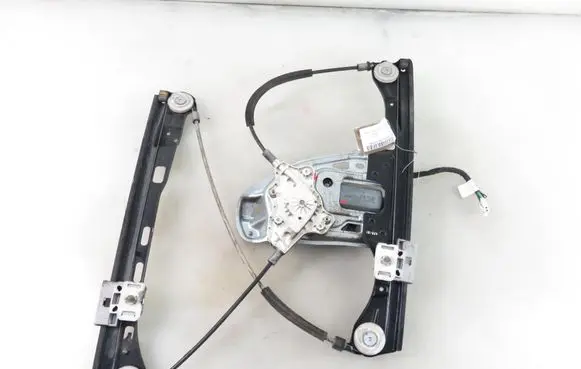 Mercedes-Benz C AMG W203 Front door window regulator with motor A2208204842