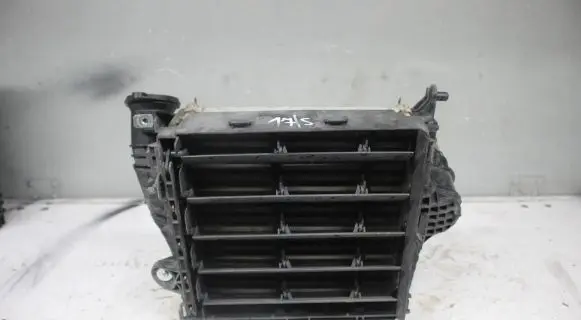 Audi Q7 4M Intercooler radiator 4M0145804BS HN051003 4M0094C