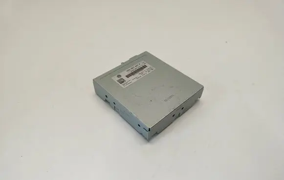 Volkswagen Touareg II Camera control unit module 7P6907441F 4H0907441B