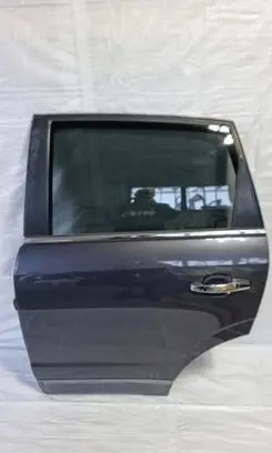 Opel Antara Rear door