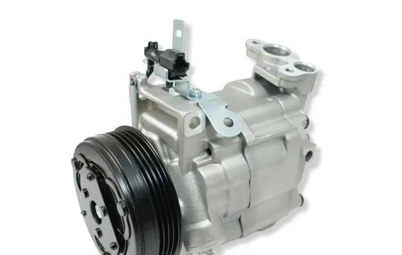 Subaru Forester SG Air conditioning (A/C) compressor (pump) 73111FG0000 73111FG000 Z0011100A