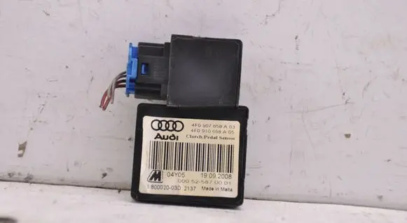 Audi A6 S6 C6 4F Clutch pedal sensor 4F0907658A