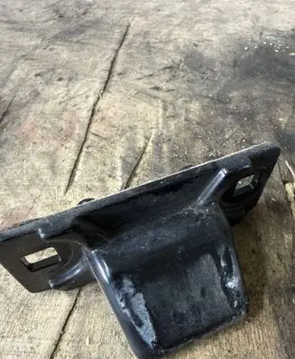 Renault Master III Sliding door middle rail 824766422R