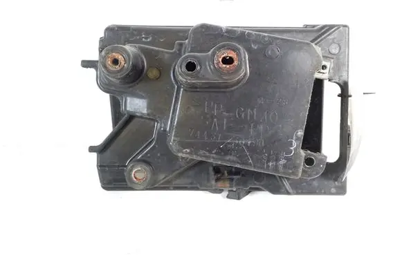 Battery bracket