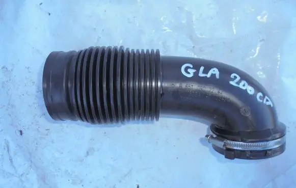Mercedes-Benz GLA W156 Air intake hose/pipe A6510902242