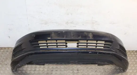 Volkswagen Golf VII Front bumper