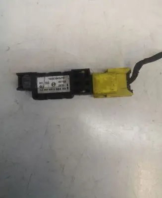 Volkswagen Phaeton Airbag deployment crash/impact sensor 7L0909606A