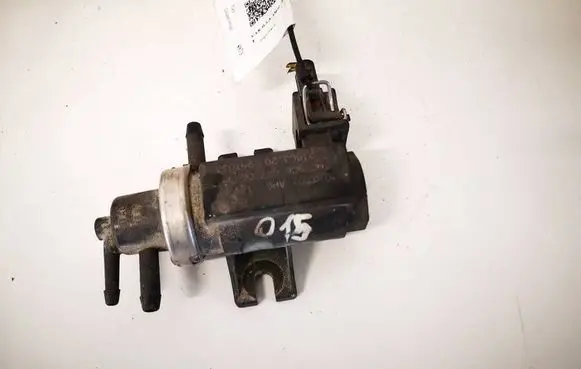 Volkswagen PASSAT B5 Turbo solenoid valve 1H0906627 72190320