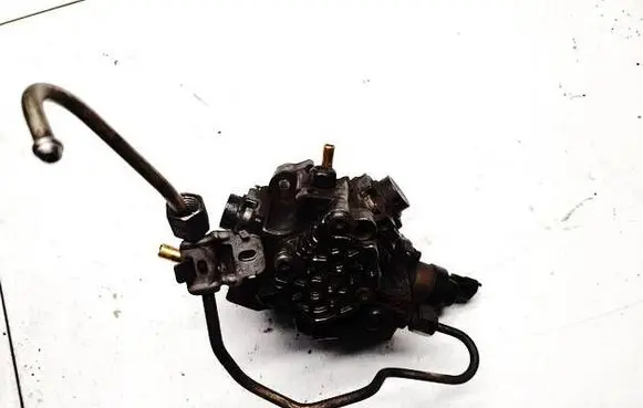 Ford Mondeo MK IV Fuel injection high pressure pump 0445010139 9683268980