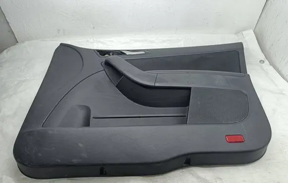 Skoda Yeti (5L) Front door card panel trim 5L1867012 5L1867006E
