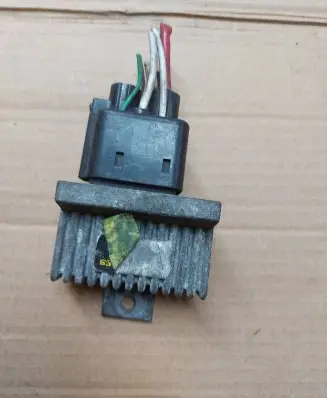 Renault Espace III Glow plug pre-heat relay 7700115078 BED712